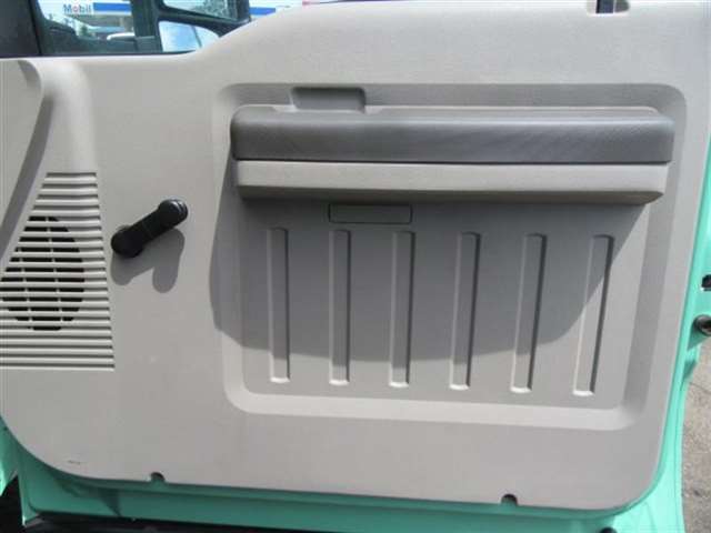 2008 Ford F-350 Super Duty XL DRW 4WD